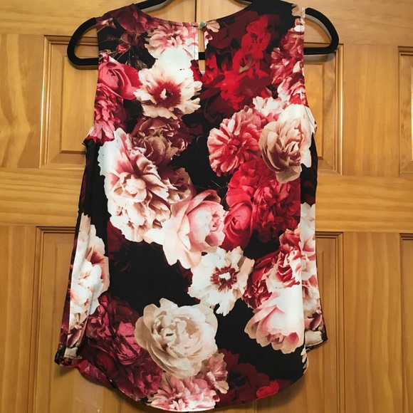 DKNY Floral Shell/Tank - Size Small - Picture 2 of 5